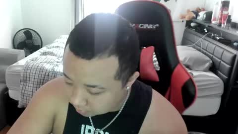 buffsexyman24 online show from March 4, 2025, 6:50 pm