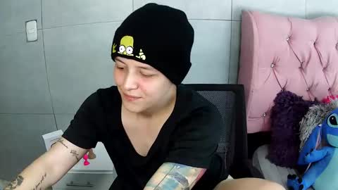 bug2025 online show from November 25, 2025, 1:38 am