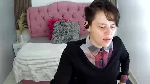 bug2025 online show from February 11, 2026, 1:32 am