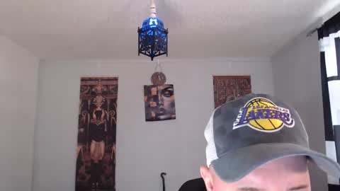 bugieseigal online show from March 14, 2026, 12:21 pm