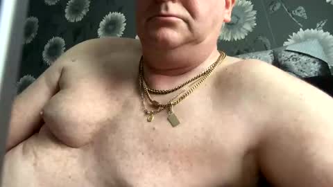 Snapshot of bumpcap22 chatting on September 14, 2025, 7:40 am bumpcap22 online show from September 14, 2025, 7:40 am