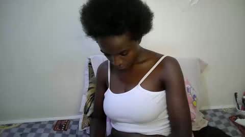 bunny_bliss1 online show from March 22, 2026, 12:47 am