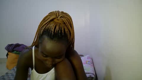 bunny_bliss1 online show from May 25, 2026, 8:59 pm