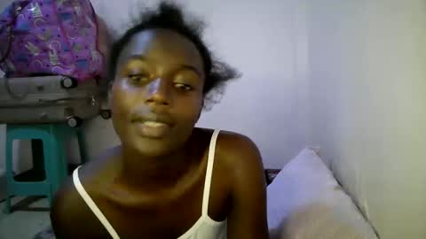 bunny_bliss1 online show from May 31, 2026, 4:03 pm