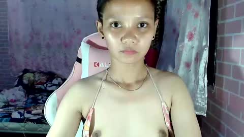 bunny_flower18 online show from January 16, 2025, 10:42 am