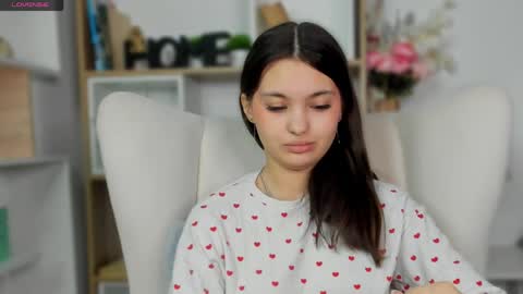 Aria online show from April 5, 2026, 7:38 am