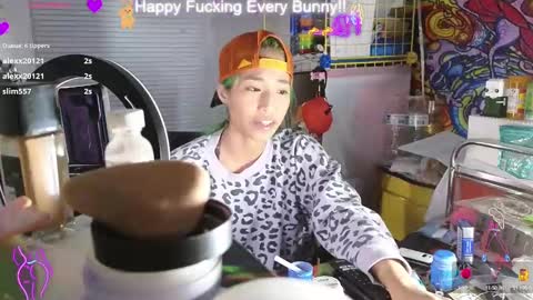 Tokki  bunny  online show from January 27, 2025, 5:03 am