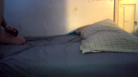 bunnynclyde8181 online show from November 18, 2025, 3:34 am