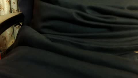 Hairy Arabian online show from February 27, 2026, 4:01 am