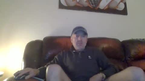 burnleyguy1977 online show from May 18, 2026, 5:02 am
