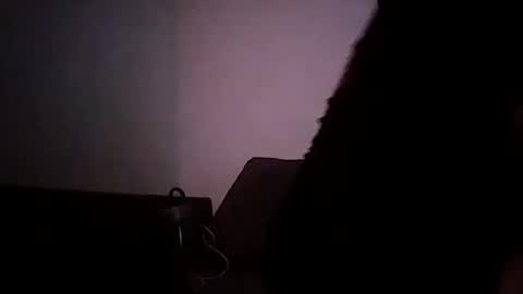 Snapshot of bury703709 chatting on December 29, 2024, 7:43 pm Creazy dad online show from December 29, 2024, 7:43 pm