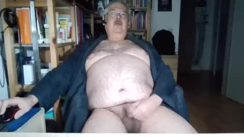 Snapshot of busibaer666 chatting on February 15, 2026, 5:15 am busi online show from February 15, 2026, 5:15 am