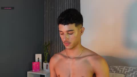 Buster independent model online show from September 11, 2025, 7:08 am