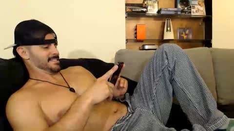Snapshot of but4urpleasure chatting on May 23, 2026, 12:16 am but4urpleasure online show from May 23, 2026, 12:16 am