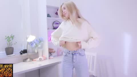 butteflai online show from October 22, 2025, 7:52 am