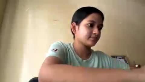butterfly_yuna online show from June 12, 2026, 7:40 am