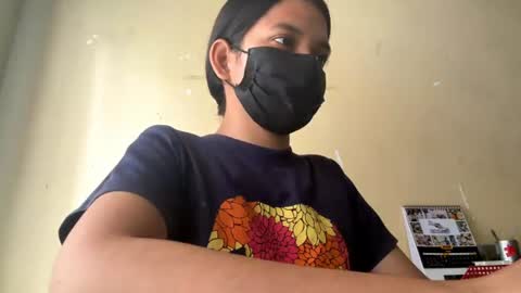 butterfly_yuna online show from June 13, 2026, 6:55 am