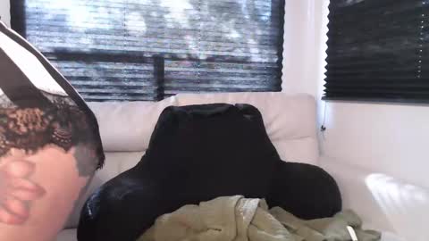 Snapshot of butterflybootyy chatting on September 24, 2025, 2:53 pm butterfly booty online show from September 24, 2025, 2:53 pm