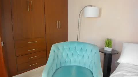 Rosse online show from November 1, 2025, 7:16 pm