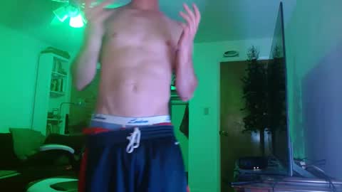 Snapshot of bwall1425 chatting on February 8, 2025, 12:06 am bwall1425 online show from February 8, 2025, 12:06 am