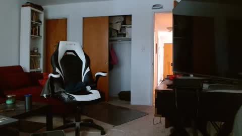 Snapshot of bwall1425 chatting on February 5, 2026, 8:46 pm bwall1425 online show from February 5, 2026, 8:46 pm