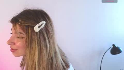 Kira online show from October 29, 2025, 9:22 am