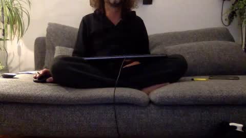 Snapshot of c0rnelius chatting on October 30, 2025, 8:31 pm c0rnelius online show from October 30, 2025, 8:31 pm