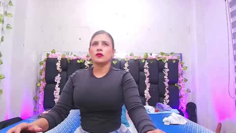 Carolina online show from October 7, 2025, 3:04 am