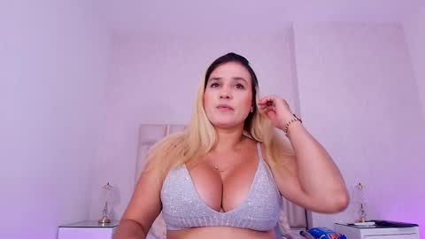 Carolina online show from June 2, 2026, 3:08 am