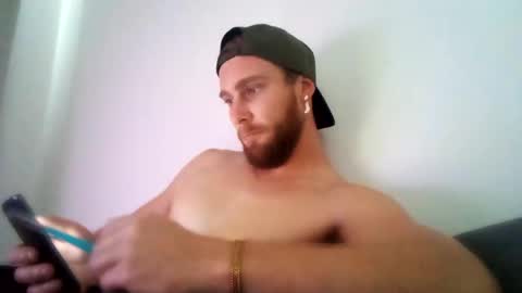 TreeaTz online show from December 6, 2024, 1:40 am