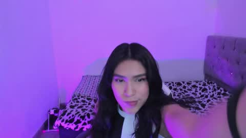 caelisse_cb online show from November 28, 2025, 3:04 pm