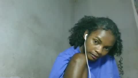 caella98 online show from April 18, 2026, 7:58 pm