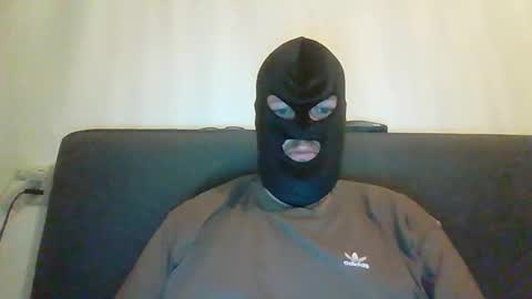 Snapshot of cagegag31 chatting on November 15, 2025, 10:26 pm cagegag31 online show from November 15, 2025, 10:26 pm