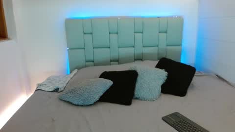 Cailyn Independent model online show from February 8, 2026, 11:13 am