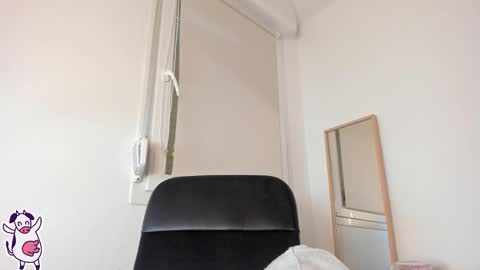 Cailyn Andrea  online show from March 17, 2026, 6:50 am