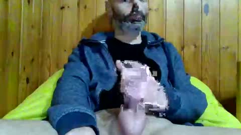 Snapshot of calabrese_1984 chatting on December 8, 2024, 8:04 pm calabrese_1984 online show from December 8, 2024, 8:04 pm