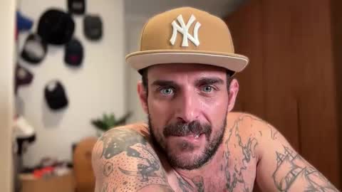 CaliforniaBrazilian online show from March 25, 2026, 11:55 pm