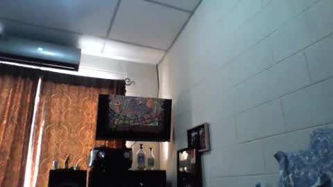 calipso1222 online show from May 26, 2026, 10:39 pm