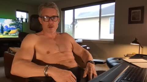 calirsedmo online show from February 13, 2026, 8:27 pm