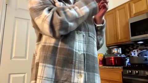 calishop1 online show from January 9, 2025, 4:41 am