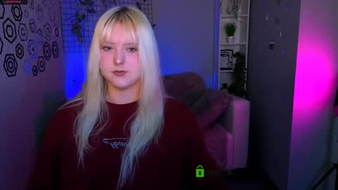 Snapshot of callmevivien chatting on April 12, 2026, 9:36 am callmevivien online show from April 12, 2026, 9:36 am