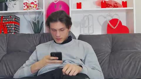 Snapshot of calvin_cay chatting on February 15, 2025, 8:54 pm Calvin online show from February 15, 2025, 8:54 pm