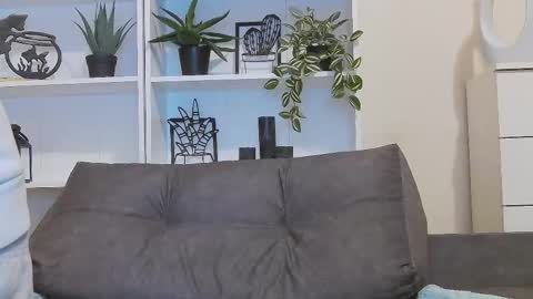 Snapshot of calvin_cay chatting on February 26, 2025, 7:49 pm Calvin online show from February 26, 2025, 7:49 pm