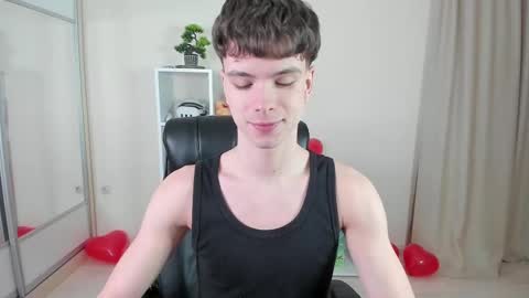 Hey I am Calvin  online show from February 14, 2025, 7:23 pm