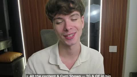 Hey I am Calvin  online show from April 17, 2026, 5:16 pm