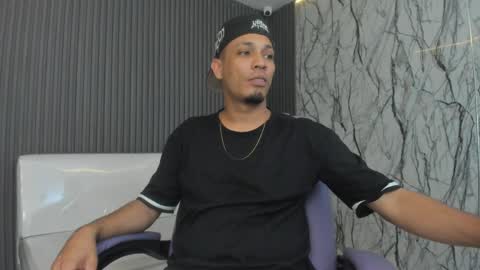 cam_xman online show from April 9, 2026, 3:06 pm