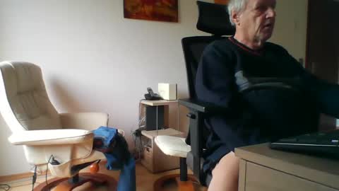 camcologne online show from December 10, 2024, 12:05 pm