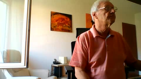 camcologne online show from July 2, 2026, 8:42 am