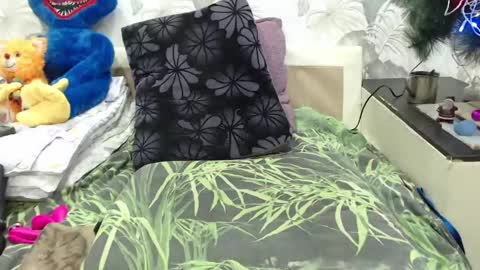 Snapshot of camdiva1 chatting on February 14, 2025, 6:40 pm CamDiva1 online show from February 14, 2025, 6:40 pm