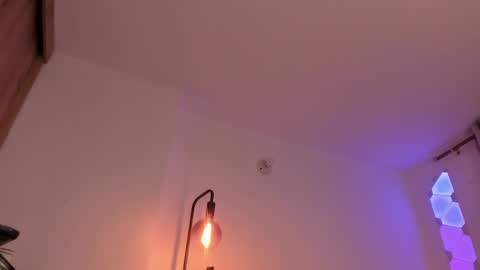 Snapshot of cameron_lyra chatting on March 26, 2026, 12:50 am Cameron online show from March 26, 2026, 12:50 am